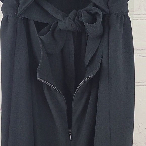 Leith Black Open Back Romper Size XS V-neck. - Picture 11 of 13